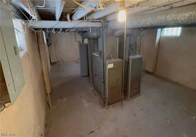 Photo 4 of House for sale at 1065 E 77th Street, Cleveland, OH 44103 | MLS# 5230415 | Listing updated on 2026-08-25