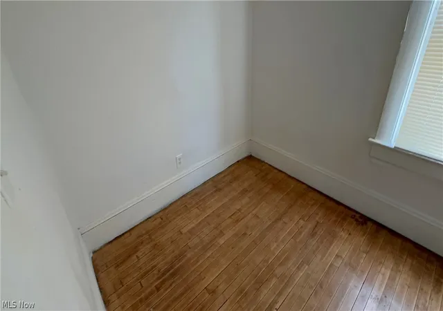 Listing Photo 2 - Condo for sale in building located at 1065 E 77th St, Cleveland, OH 44103 - Unit #