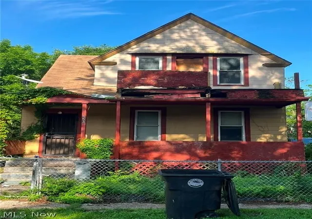 1st image of 554 E 101st St, Cleveland, OH 44108 | MLS# 5230812