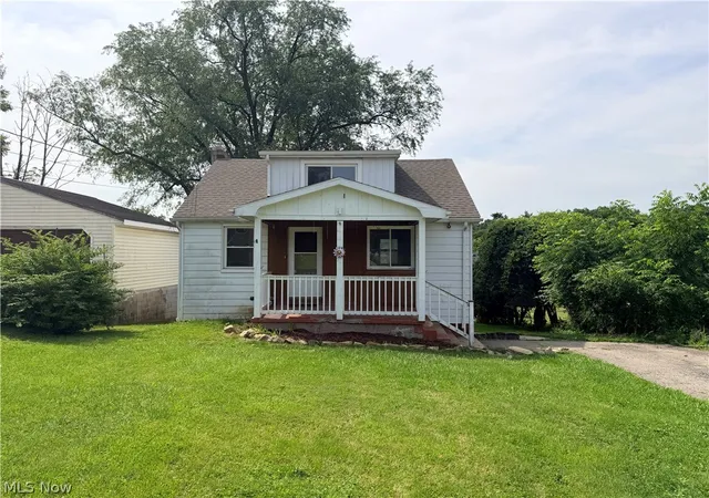1st image of 34 W Lewis St, Struthers, OH 44471 | MLS# 5229590