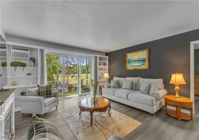 3rd image of 4704 Venice Heights Blvd #210, Sandusky, OH 44870 | MLS# 5228738