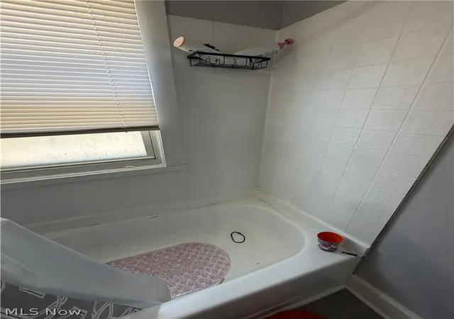 Listing Photo 5 - Condo for sale in building located at 11101 Nelson Ave, Cleveland, OH 44105