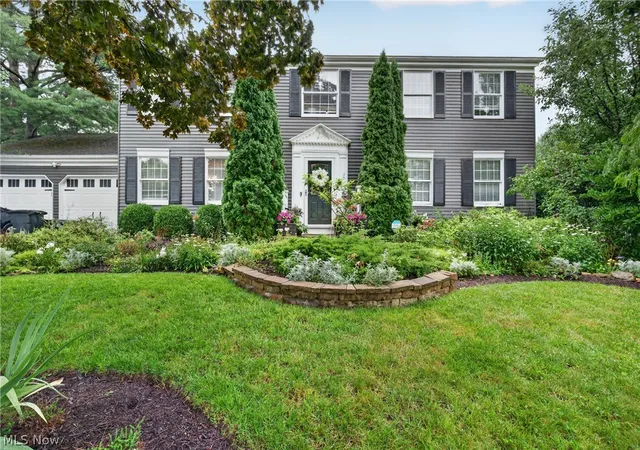 Photo 1 of Single family home for sale at 988 White Oak Cir, Medina, OH 44256 | MLS# 5230488 | Listing updated on 2026-08-16