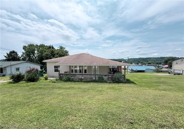 3rd image of 2500 Broadway Ext, Parkersburg, WV 26101 | MLS# 5230758