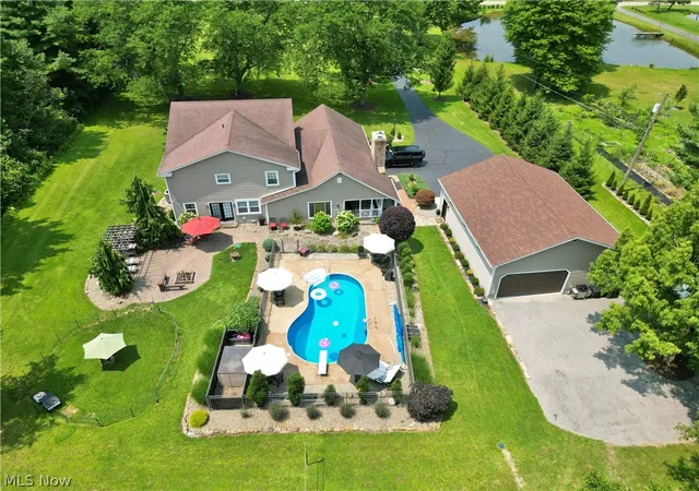 Photo 3 of Single family home for sale at 7055 S Palmyra Rd, Canfield, OH 44406 | MLS# 5229713 | Listing updated on 2026-08-29