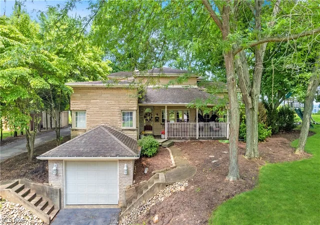 2nd image of 4039 Palisades Dr, Weirton, WV 26062 | MLS# 5230882