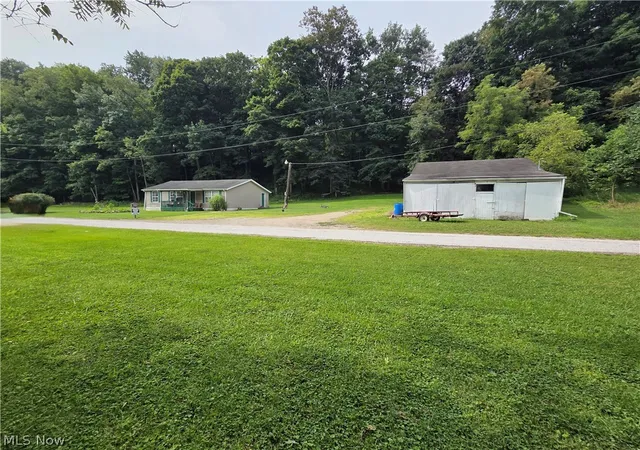 8th image of 50160 & 50164 St Clair St, St Clairsville, OH 43950 | MLS# 5229597