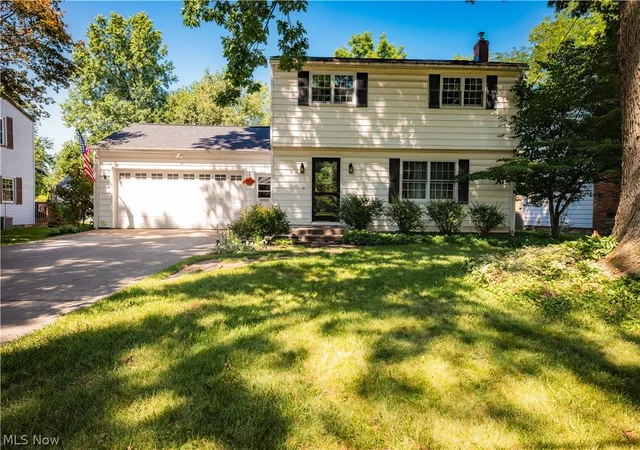 1st image of 5 Lee Dr, Poland, OH 44514 | MLS# 5230523