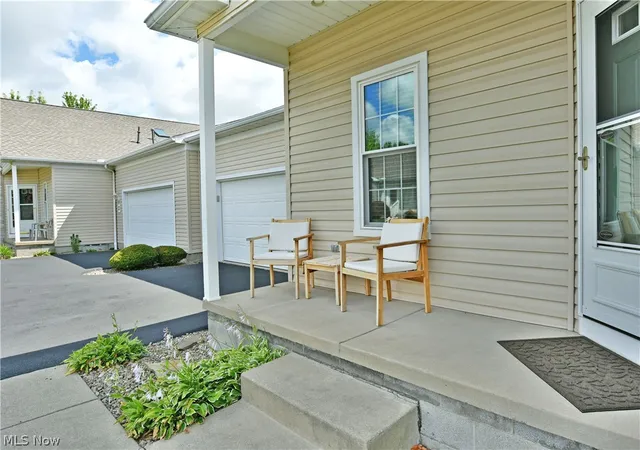 3rd image of 24 Abbington Dr Nw, Warren, OH 44481 | MLS# 5230856