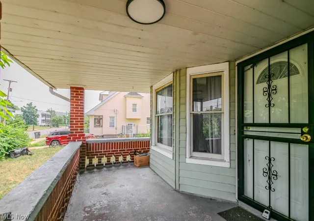 Photo 2 of Single family home for sale at 980 Evangeline Rd, Cleveland, OH 44110 | MLS# 5229756 | Listing updated on 2026-09-25