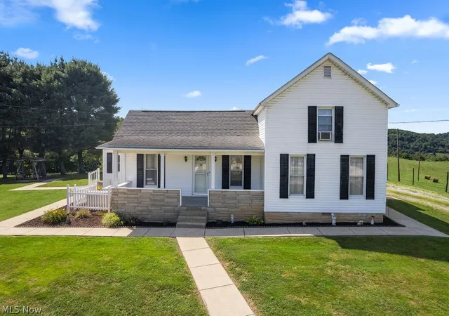 1st image of 466 Palestine Rd, Elizabeth, WV 26143 | MLS# 5230785