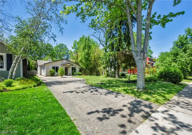 Photo 3 of Single family home for sale at 350 Kenilworth Rd, Bay Village, OH 44140 | MLS# 5230613 | Listing updated on 2026-08-26