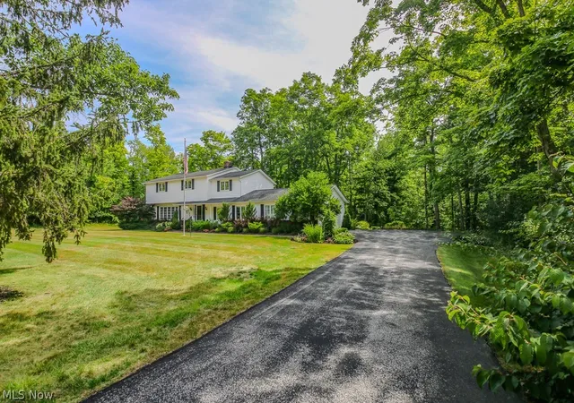 2nd image of 12181 W Shiloh Dr, Chesterland, OH 44026 | MLS# 5226224