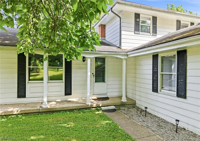 Photo 3 of Single family home for sale at 1501 Ohltown Mcdonald Rd, Mineral Ridge, OH 44440 | MLS# 5230930 | Listing updated on 2026-10-03