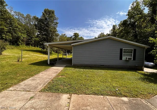Photo 3 of Single family home for sale at 18977 State Route 555 Hwy, Cutler, OH 45724 | MLS# 5230933 | Listing updated on 2026-09-23