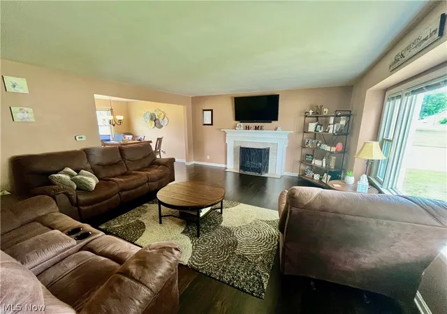 Photo 3 of Single family home for sale at 6301 Apache Ln, Youngstown, OH 44514 | MLS# 5230950 | Listing updated on 2026-08-24