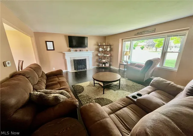 Photo 4 of Single family home for sale at 6301 Apache Ln, Youngstown, OH 44514 | MLS# 5230950 | Listing updated on 2026-08-24