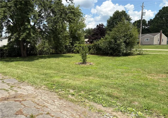 Photo 15 of Single family home for sale at 346 Plymouth Ave, Girard, OH 44420 | MLS# 5230971 | Listing updated on 2026-09-30