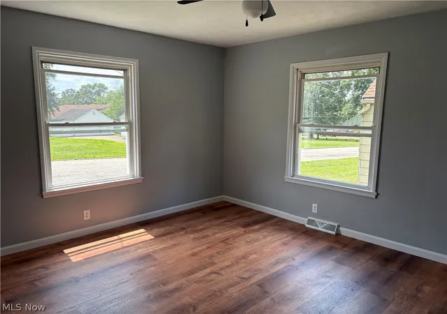 Photo 2 of Single family home for sale at 346 Plymouth Ave, Girard, OH 44420 | MLS# 5230971 | Listing updated on 2026-09-30