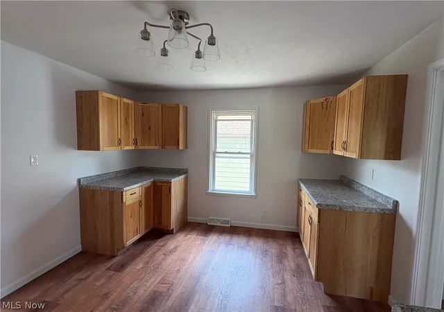 Photo 4 of Single family home for sale at 346 Plymouth Ave, Girard, OH 44420 | MLS# 5230971 | Listing updated on 2026-09-30
