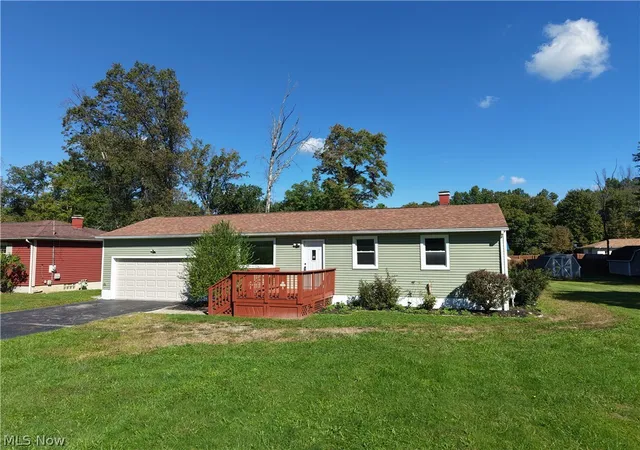Photo 2 of Single family home for sale at 17964 Glendale Ave, Lake Milton, OH 44429 | MLS# 5229163 | Listing updated on 2026-10-05