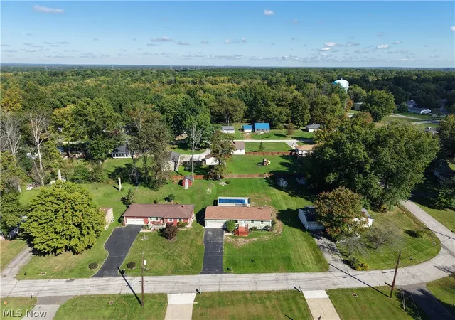 Photo 4 of Single family home for sale at 17964 Glendale Ave, Lake Milton, OH 44429 | MLS# 5229163 | Listing updated on 2026-10-05