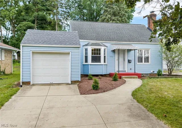 Photo 1 of Sale Pending at 1722 39th Street Nw, Canton, OH 44709 | MLS# 5229700 | Listing updated on 2026-07-29
