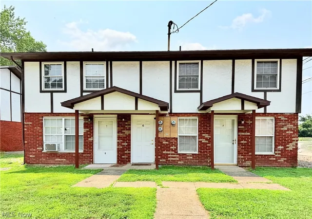 3rd image of 1601 Hill St, Belpre, OH 45714 | MLS# 5230996