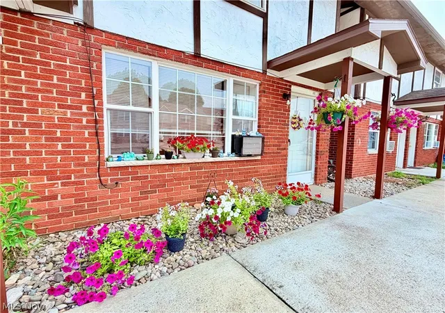 4th image of 1601 Hill St, Belpre, OH 45714 | MLS# 5230996