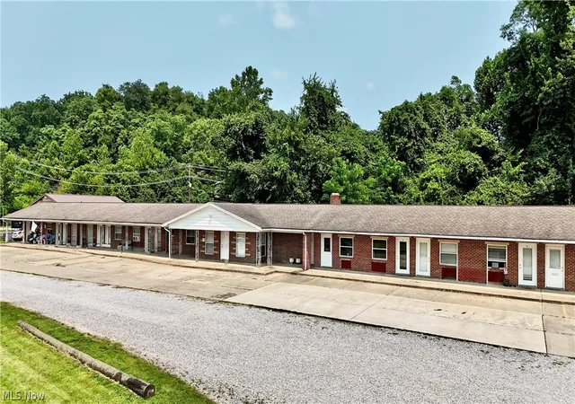 1st image of 1094 Clement Ave, Belpre, OH 45714 | MLS# 5231020
