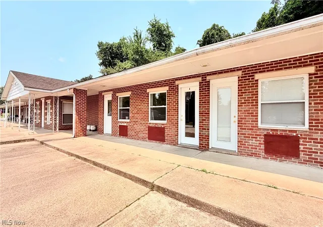 4th image of 1094 Clement Ave, Belpre, OH 45714 | MLS# 5231020