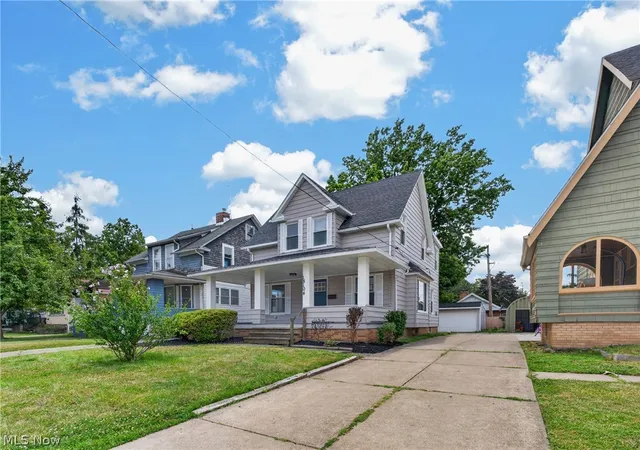 Photo 2 of Sale Pending at 18104 Windward Rd, Cleveland, OH 44119 | MLS# 5230588 | Listing updated on 2026-08-26