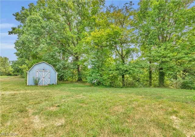 Photo 3 of Sale Pending at 19971 Indian Holw Rd, Wellington, OH 44090 | MLS# 5231072 | Listing updated on 2026-08-20