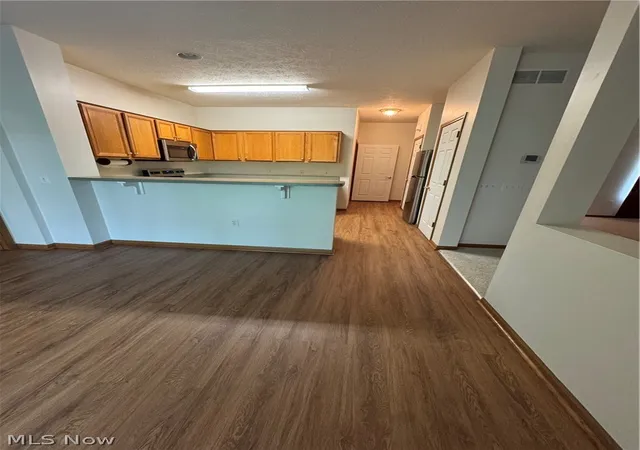 Photo 5 of Single family home for sale at 2474 Capulet Ct, Avon, OH 44011 | MLS# 5230486 | Listing updated on 2026-09-01