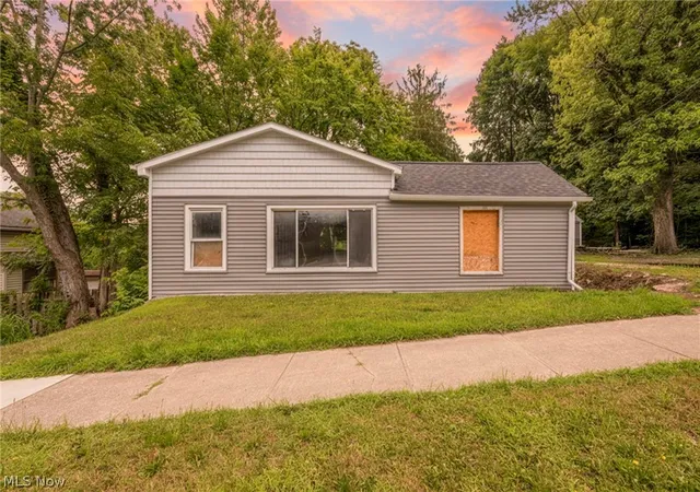 2nd image of 6419 Brecksville Rd, Independence, OH 44131 | MLS# 5230495