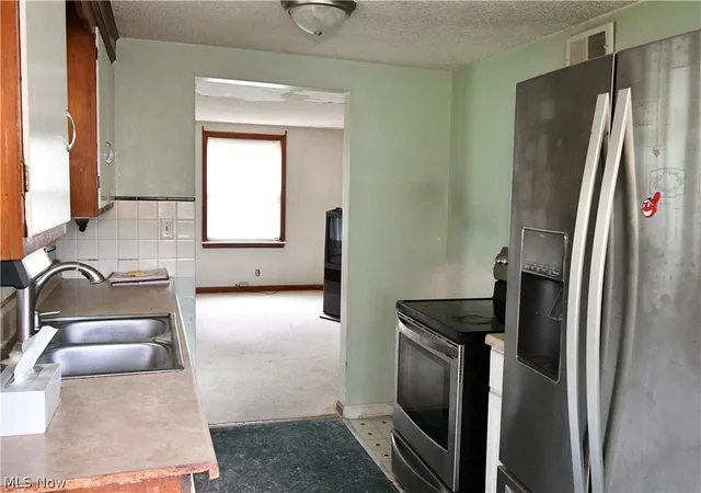 4th image of 2194 Clearview Ave Nw, Warren, OH 44483 | MLS# 5230921