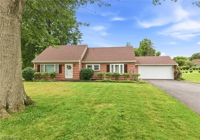 Photo 1 of Single family home for sale at 2325 North Rd, Warren, OH 44483 | MLS# 5231175 | Listing updated on 2026-08-31