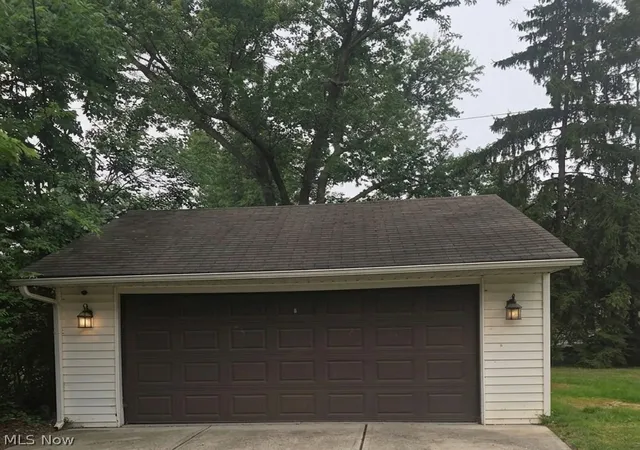 Photo 2 of Single family home for sale at 1830 Beverly Hills Dr, Euclid, OH 44117 | MLS# 5230602 | Listing updated on 2026-10-04