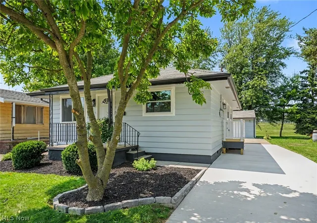 Photo 2 of Single family home for sale at 1119 E Parish St, Sandusky, OH 44870 | MLS# 5231086 | Listing updated on 2026-08-18