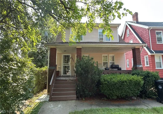 Photo 1 of Single family home for sale at 3842 E 151st Street, Cleveland, OH 44128 | MLS# 5230782 | Listing updated on 2026-08-21