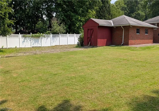 22nd image of 27540 Hollywood Dr, Westlake, OH 44145 | MLS# 5229600