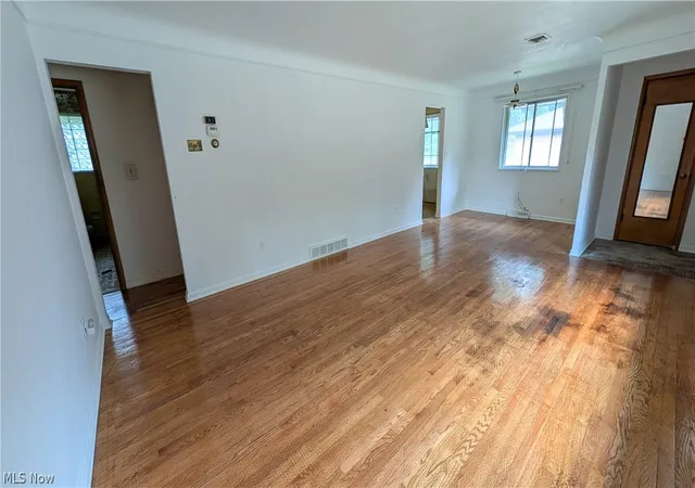 5th image of 27540 Hollywood Dr, Westlake, OH 44145 | MLS# 5229600