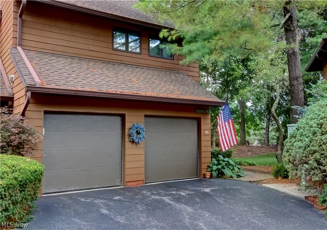 2nd image of 30105 Ctr Ridge Rd, Westlake, OH 44145