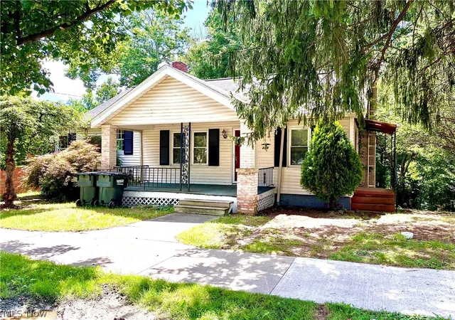 Photo 2 of Single family home for sale at 228 E Main St, Freeport, OH 43973 | MLS# 5231265 | Listing updated on 2026-08-20