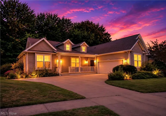 Photo 1 of Single family home for sale at 1901 Pembrooke Ln, Avon, OH 44011 | MLS# 5221908 | Listing updated on 2026-08-13