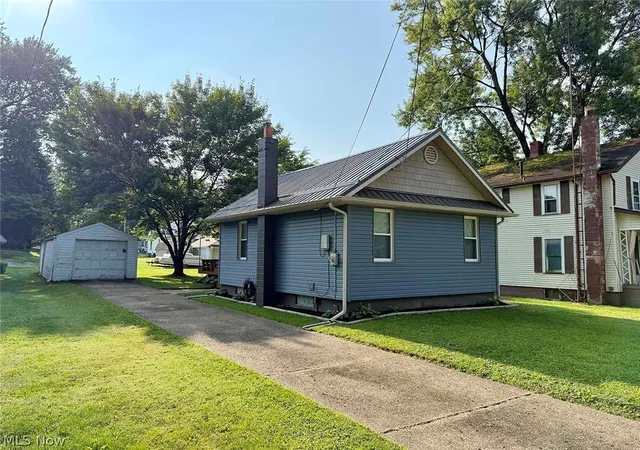 1st image of 105 Penn Ave, Minerva, OH 44657 | MLS# 5231296