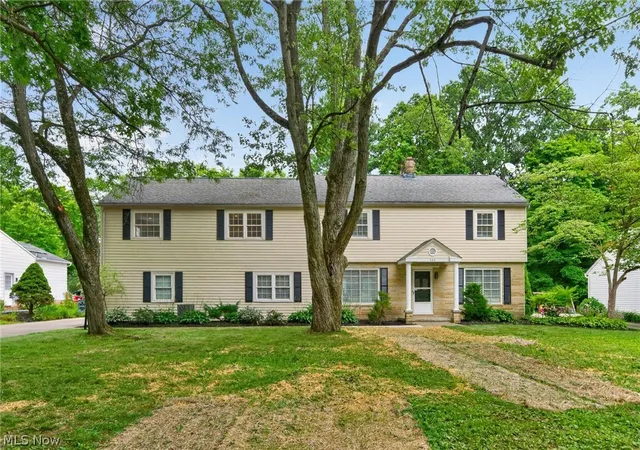 Photo 2 of Single family home for sale at 444 Hampshire Rd, Akron, OH 44313 | MLS# 5231326 | Listing updated on 2026-08-25