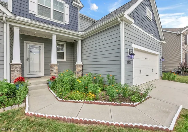 Photo 2 of Single family home for sale at 106 Cedarhurst Ct, Pickerington, OH 43147 | MLS# 5231320 | Listing updated on 2026-08-21