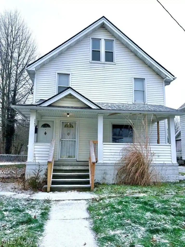 Photo 1 of Multi family home for sale at 1741 W Market St, Warren, OH 44485 | MLS# 5231370 | Listing updated on 2026-10-30