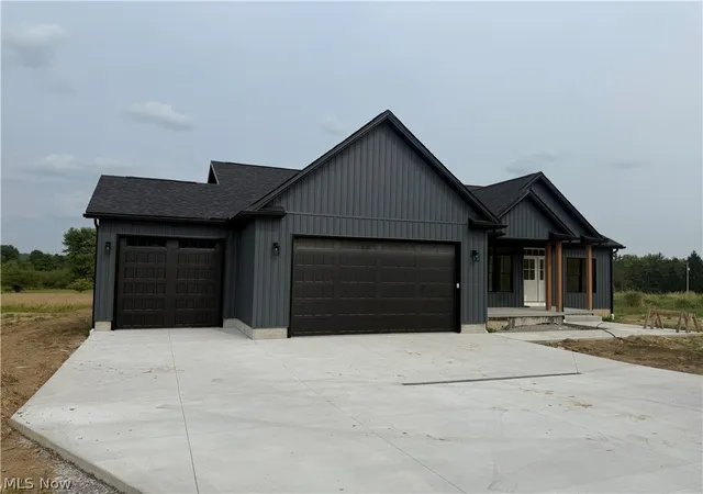 2nd image of 1095 Albright Mckay Rd Se, Brookfield, OH 44403 | MLS# 5231375